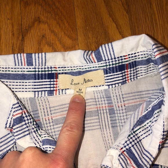 Women’s Medium short sleeve button down shirt - Picture 4 of 5